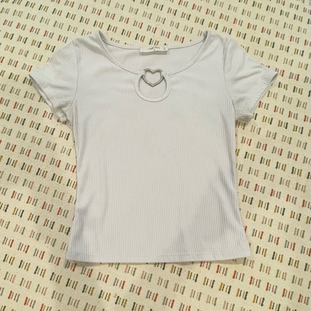 Elegant White Ribbed Short Sleeve Top